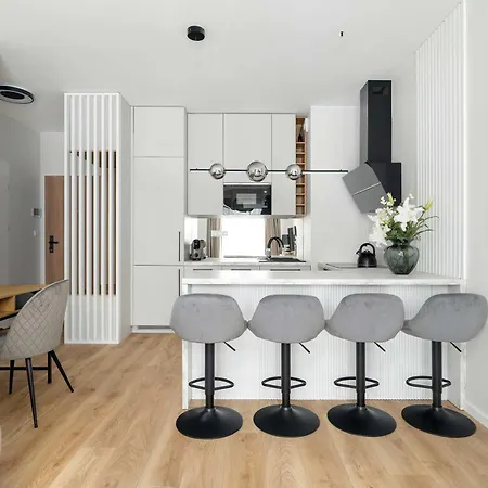 Apartment Modern With Parking & Balcony Remote Work Malta Area By Renters Prestige